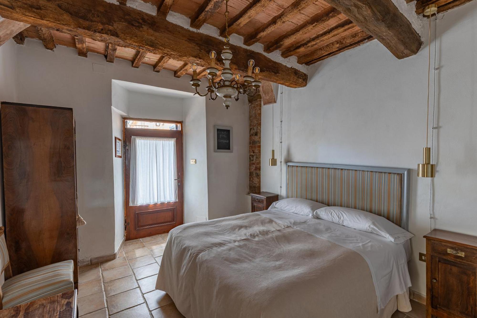 Pieve Sprenna Agroturismo *
